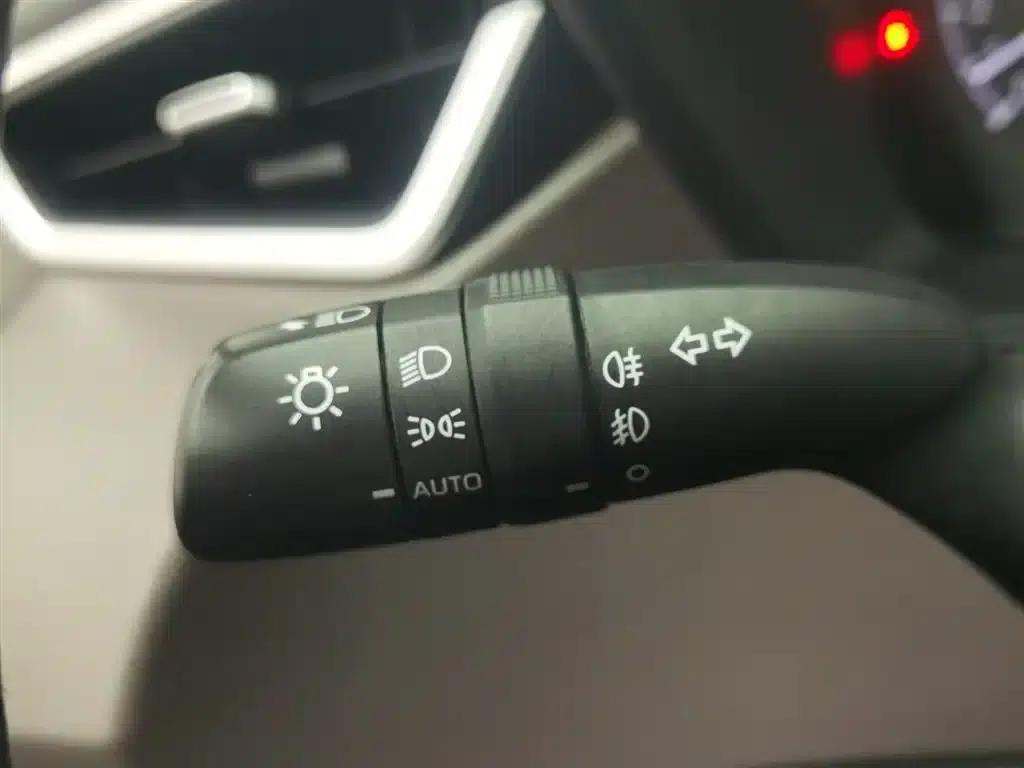2021 Avalon 2.0L Premium Edition — миниатюра 21