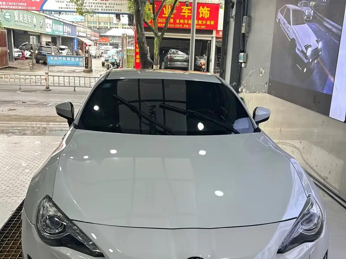 Toyota 86 2013 2.0L Automatic Luxury — миниатюра 3
