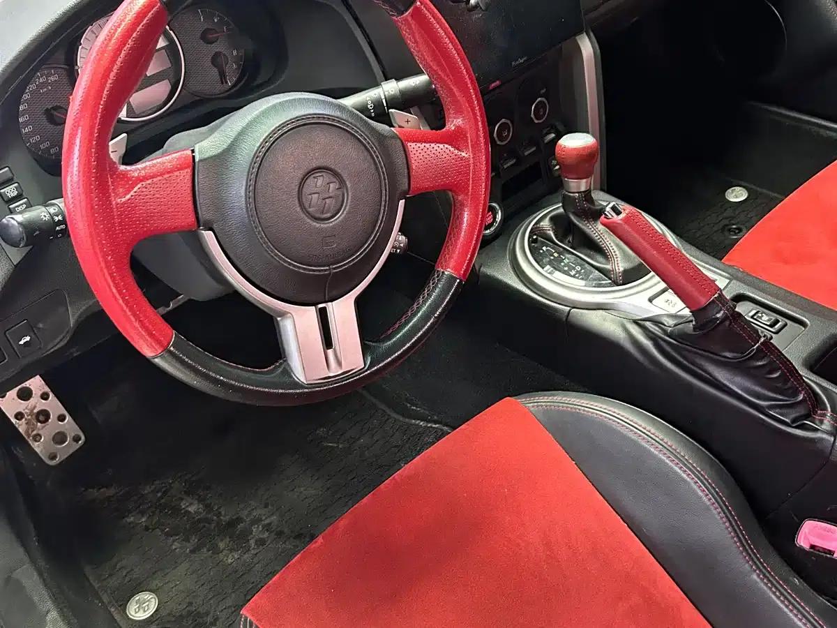 Toyota 86 2013 2.0L Automatic Luxury — миниатюра 4