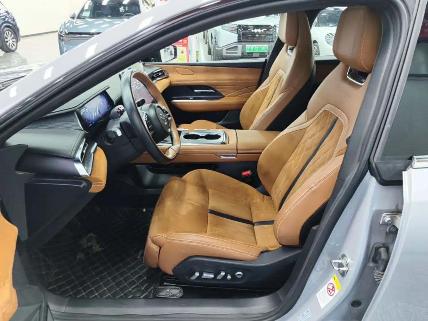 Mazda EZ-6 2024 Pure Electric 600 ZhiZun Edition — миниатюра 18