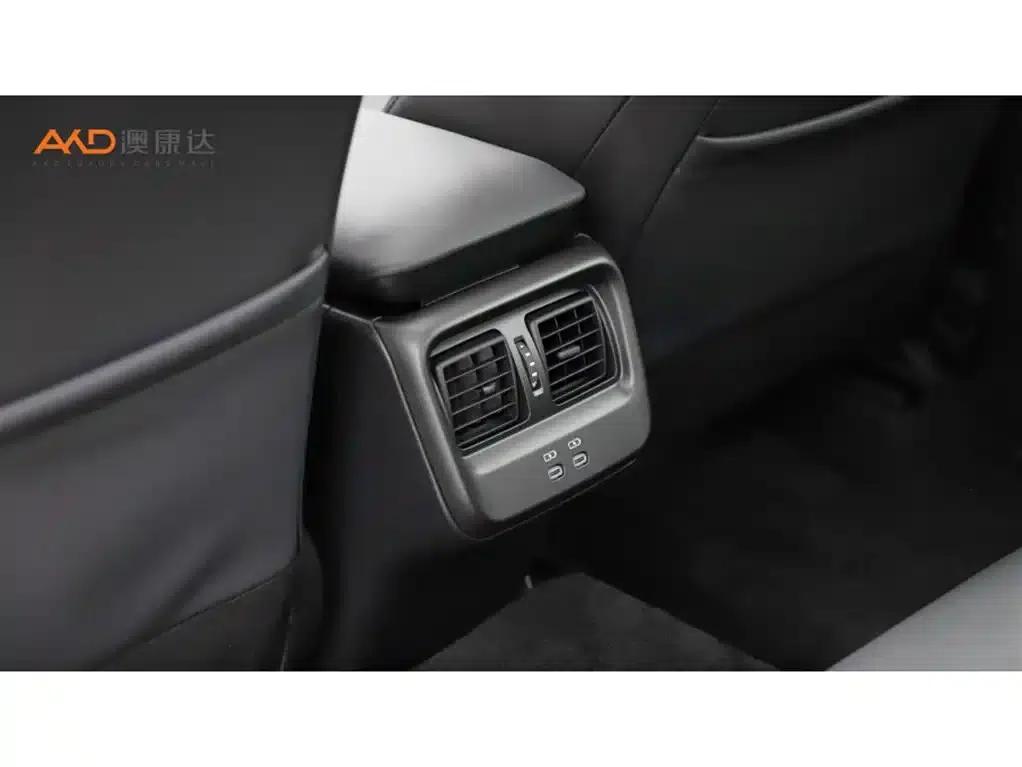 2023 Toyota Crown SportCross 2.5L SportCross HEV 2WD Premium Edition — миниатюра 9