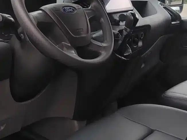 Ford Transit 2019 2.0T Diesel Multi-functional Commercial Vehicle, Central Wheelbase, Central Roof, 6 Seats, National VI Emission Standard — миниатюра 6