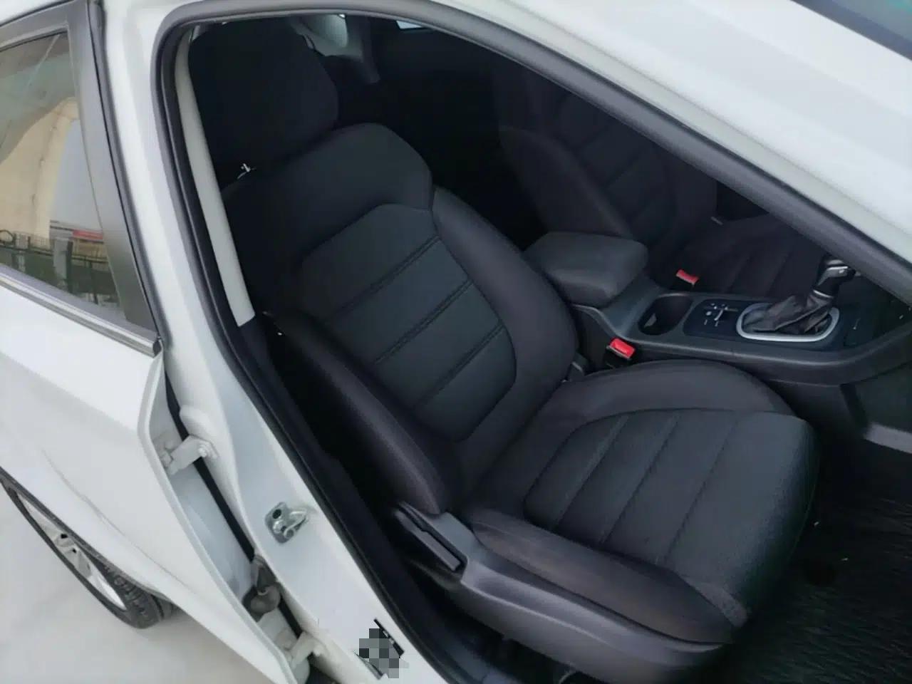 MG GS 2015 1.5TGI TST Elite Edition — миниатюра 23