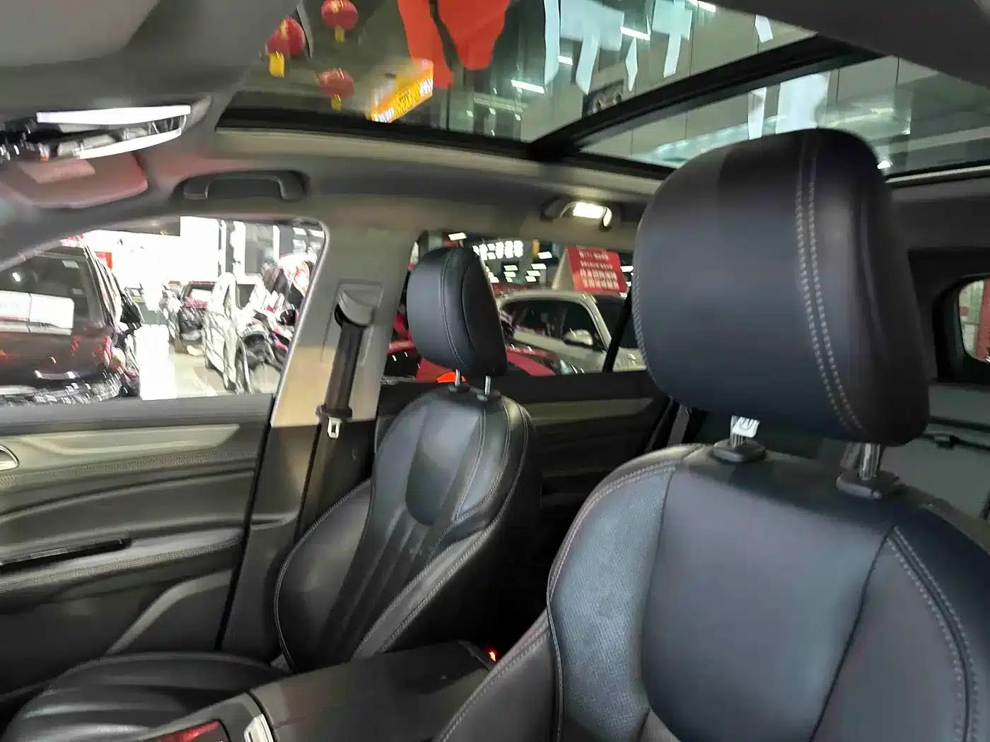 Lingyu 2021 EcoBoost 225 Platinum Edition 5-seater — миниатюра 9