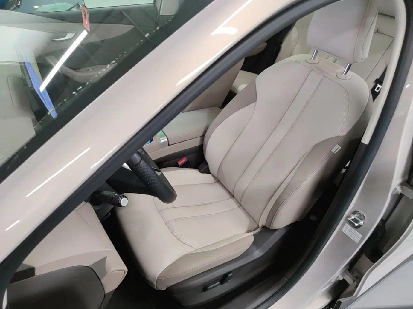 MG ES5 2025 525max Rear-Drive Intelligent Driving Version — миниатюра 18