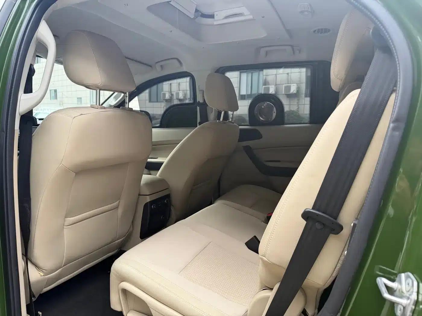 2020 Ford Everest 2.3T Gasoline Automatic 4WD Elite Edition (5-seater) — миниатюра 4