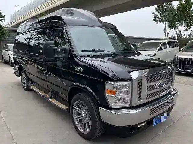 Ford E350 2011 5.4L Platinum Limited Edition