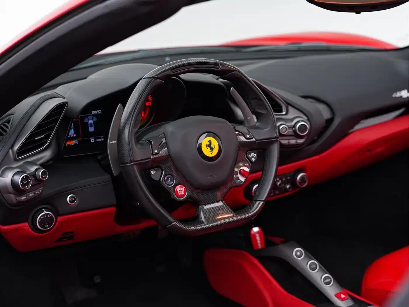 2015 Ferrari 488 Spider — миниатюра 14