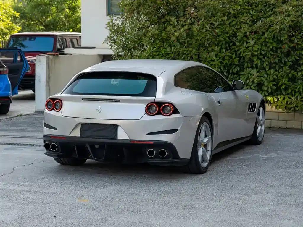 2017 GTC4Lusso 3.9T V8 — миниатюра 4