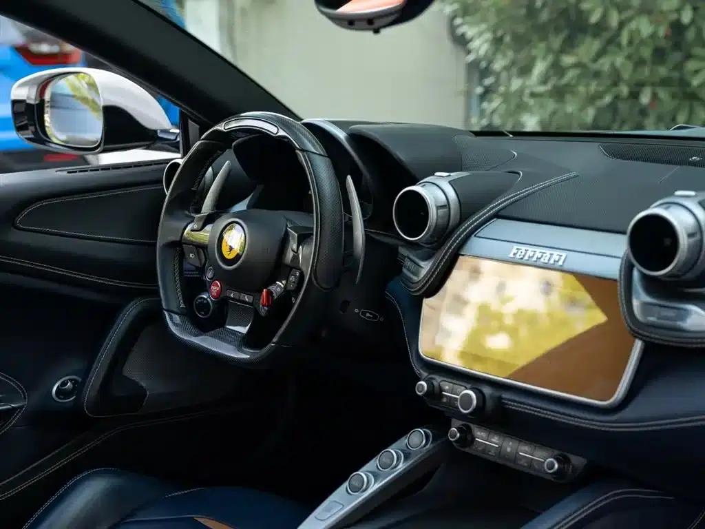 2017 GTC4Lusso 3.9T V8 — миниатюра 10