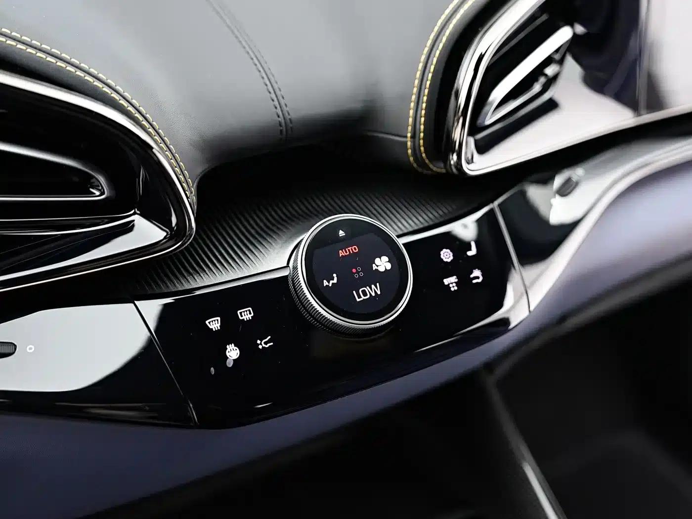 2023 Purosangue 6.5L V12 — миниатюра 13