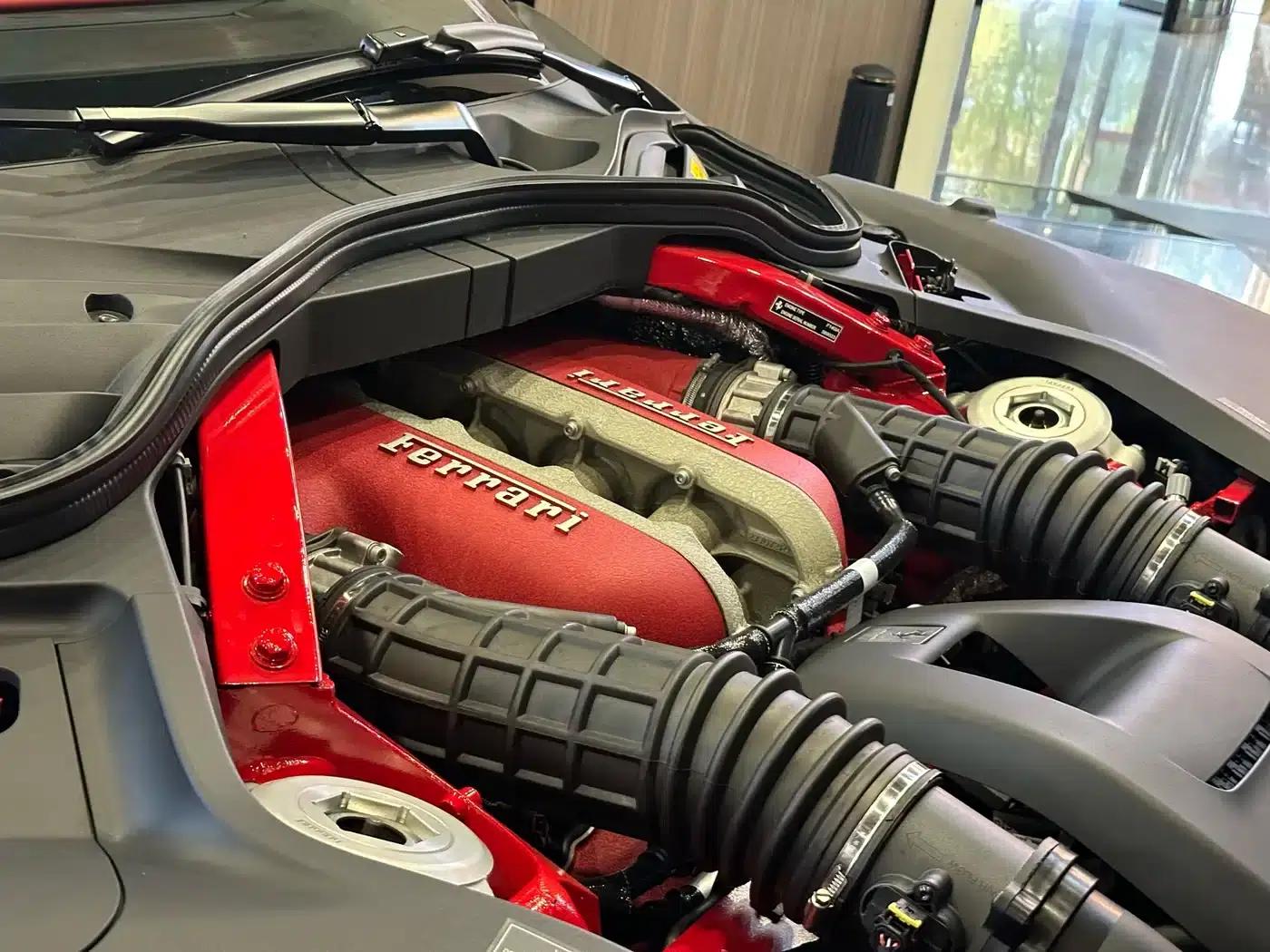2023 Purosangue 6.5L V12 — миниатюра 14
