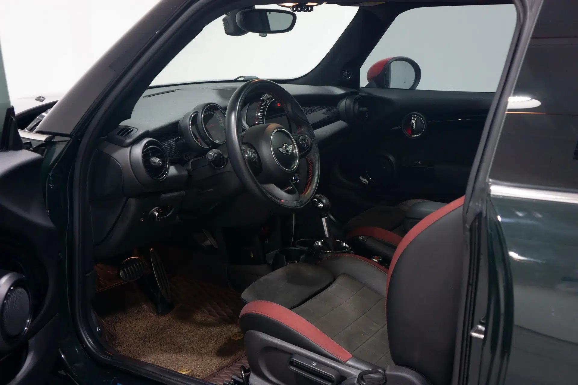 MINI JCW 2017 2.0T JOHN COOPER WORKS — миниатюра 12