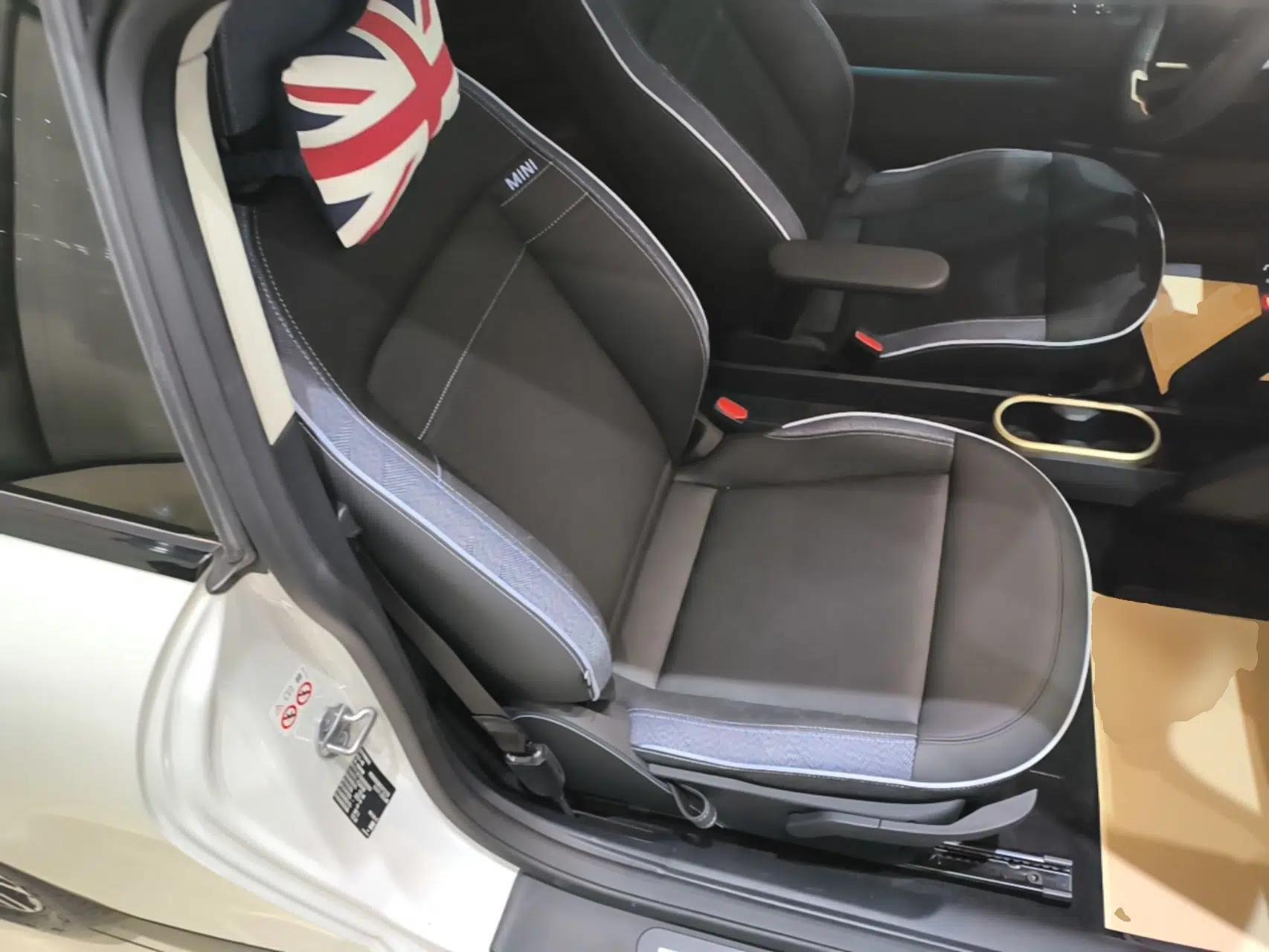 MINI Electric COOPER 2025 456km COOPER E Classic Style — миниатюра 23