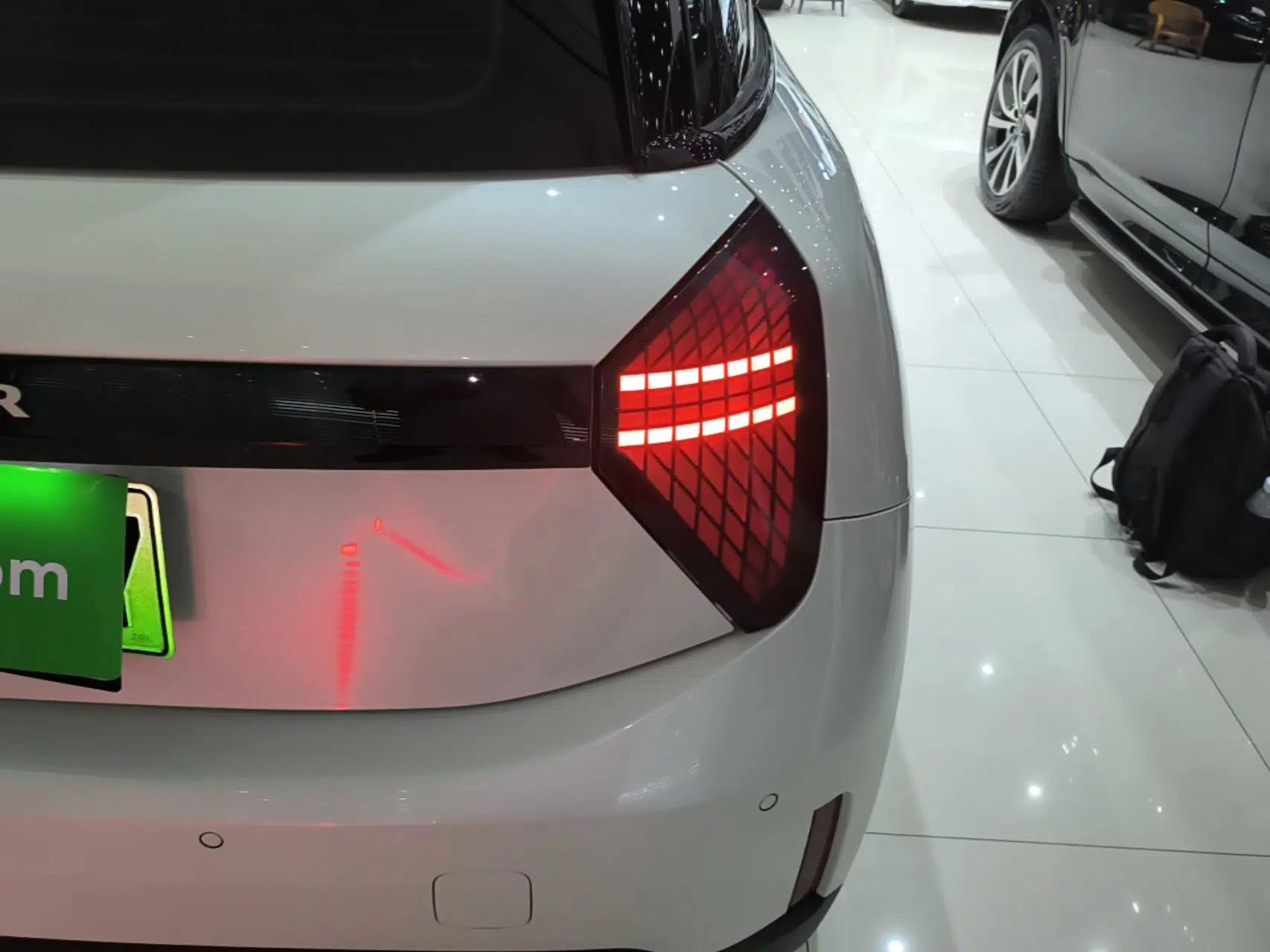 MINI Electric COOPER 2025 456km COOPER E Classic Style — миниатюра 7