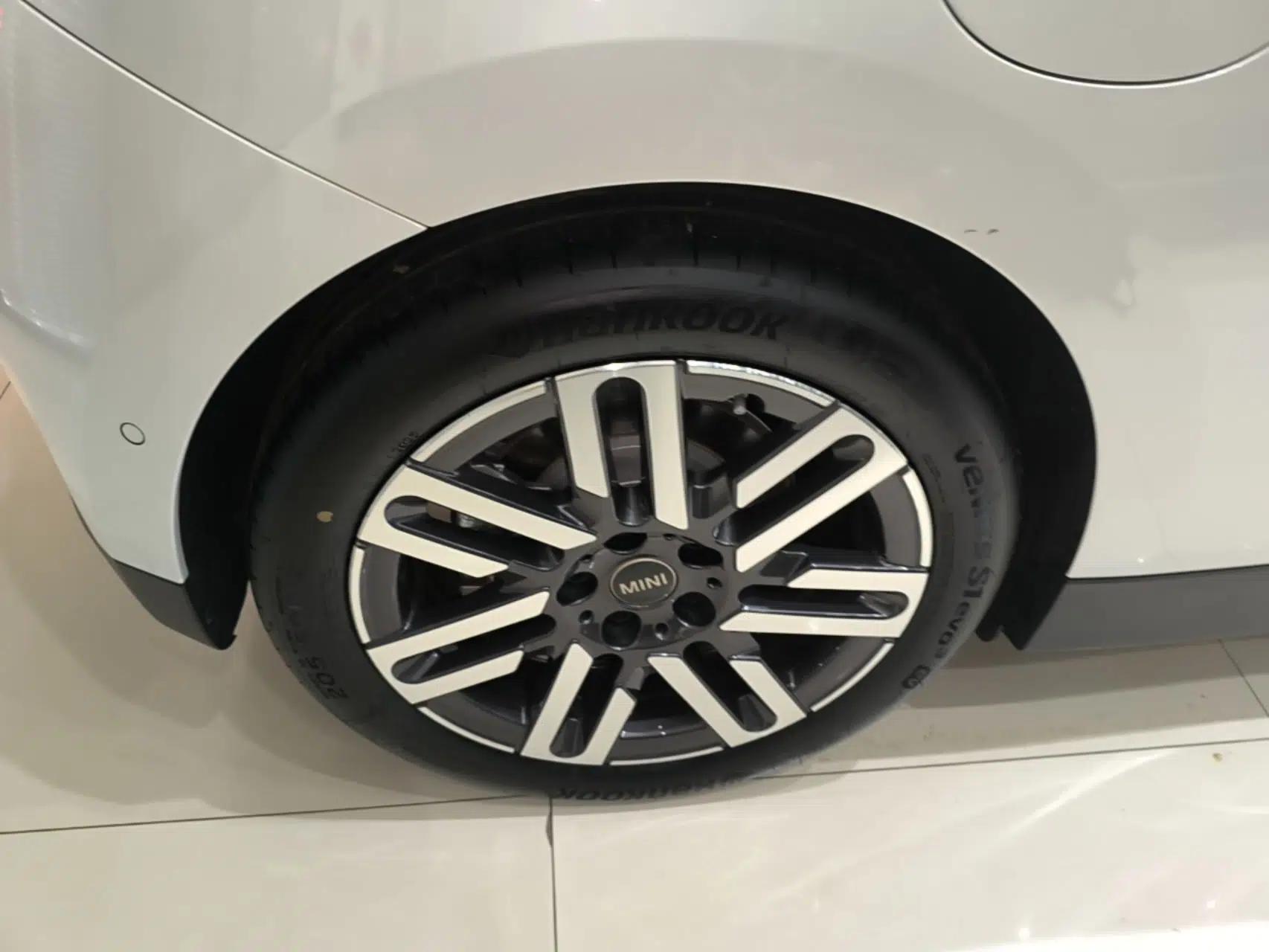 MINI Electric COOPER 2025 456km COOPER E Classic Style — миниатюра 10