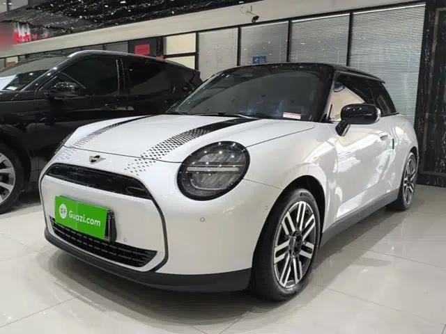 MINI Electric COOPER 2025 456km COOPER E Classic Style