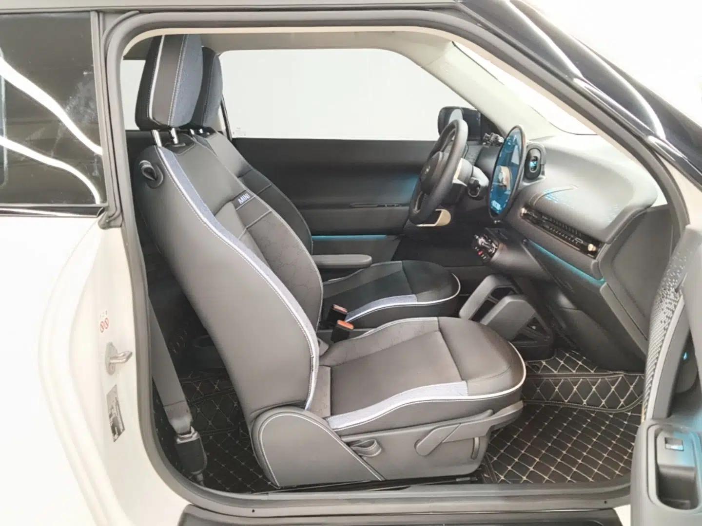 MINI Electric COOPER 2025 456km COOPER E Classic Style — миниатюра 23