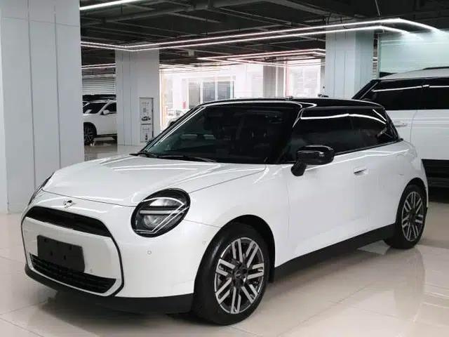 MINI Electric COOPER 2025 456km COOPER E Classic Style