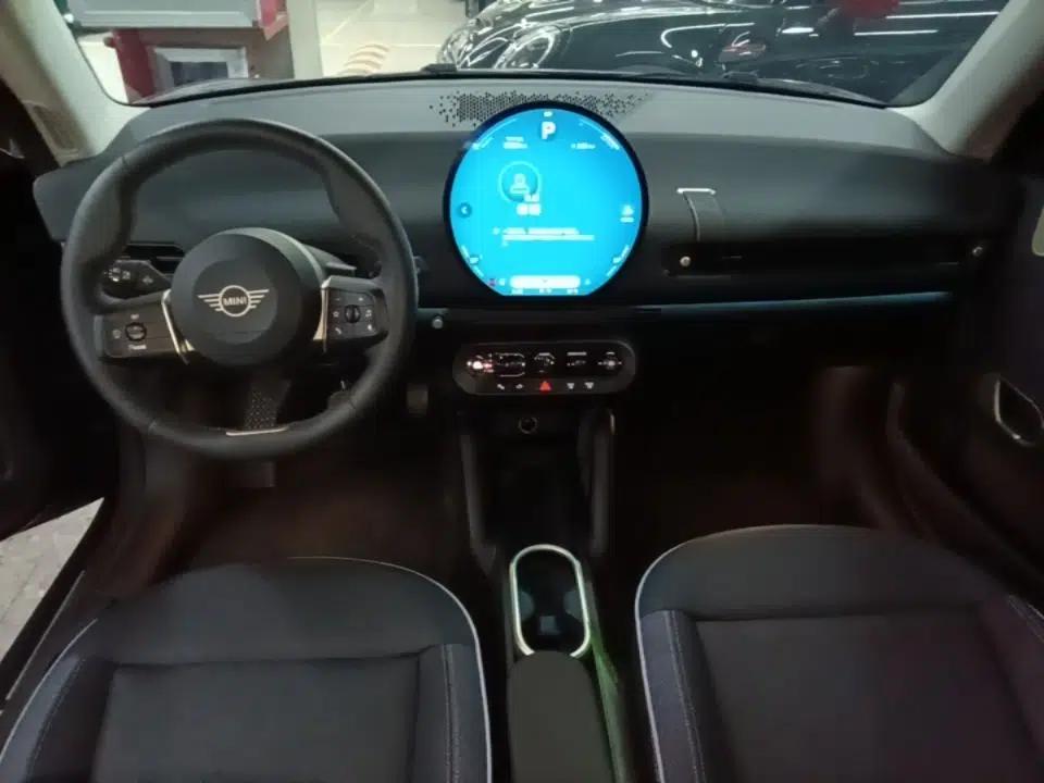 MINI Electric COOPER 2024 456km COOPER E Classic Edition — миниатюра 13