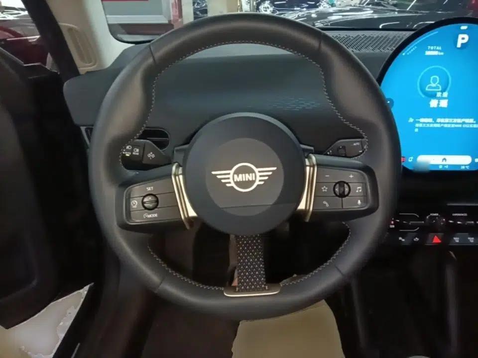MINI Electric COOPER 2024 456km COOPER E Classic Edition — миниатюра 14