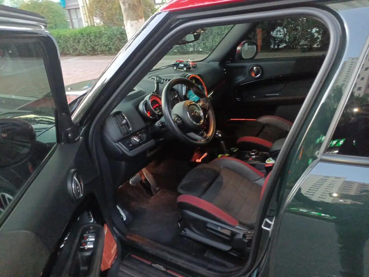 MINI JCM COUNTRYMAN 2018 2.0T JOHN COOPER WORKS ALL-IN — миниатюра 16