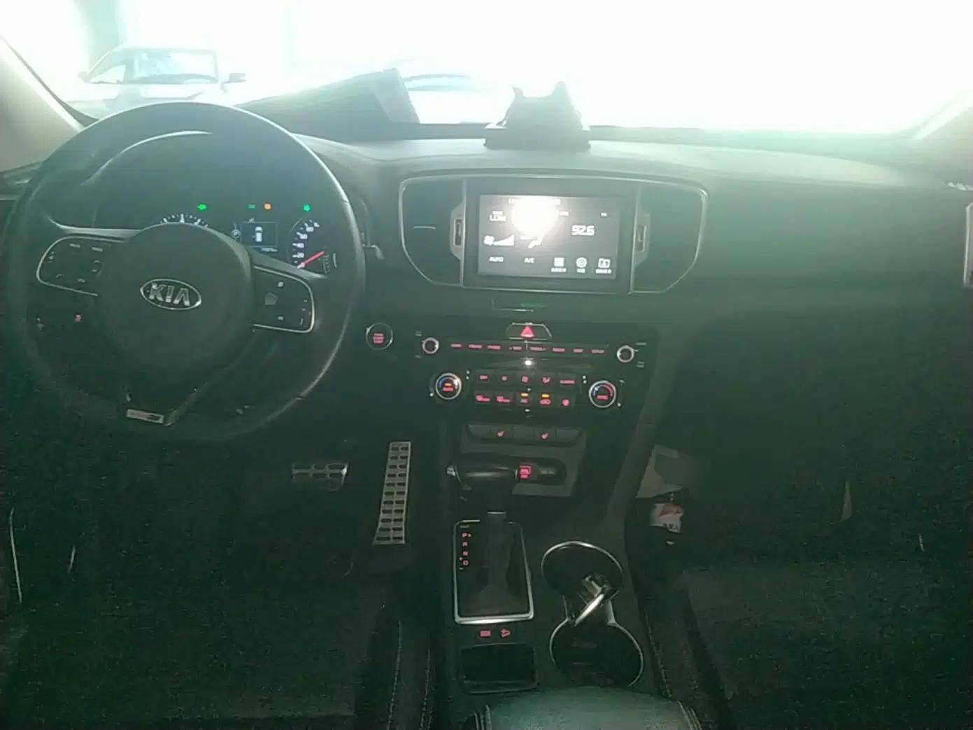Kia KX5 2016 1.6T Automatic Two-Wheel Drive DLX — миниатюра 13
