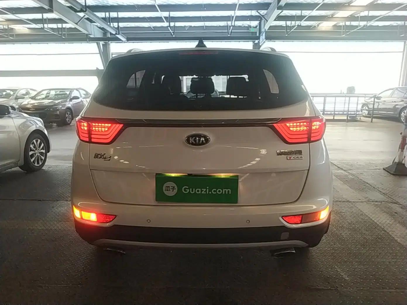 Kia KX5 2016 1.6T Automatic Two-Wheel Drive DLX — миниатюра 5