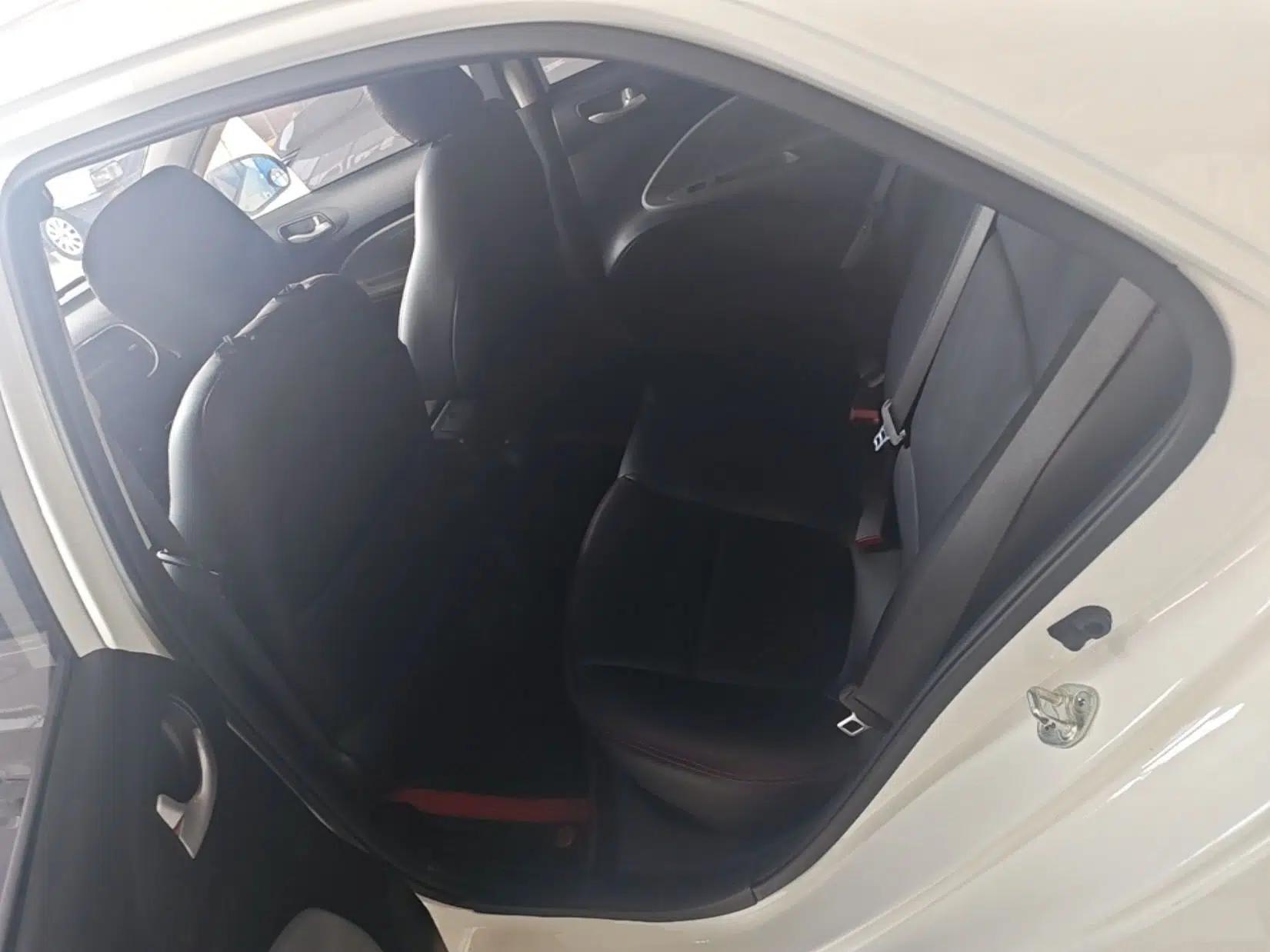 Kia Pegas 2020 Revised Version 1.4L Automatic Comfortable with Sunroof — миниатюра 20