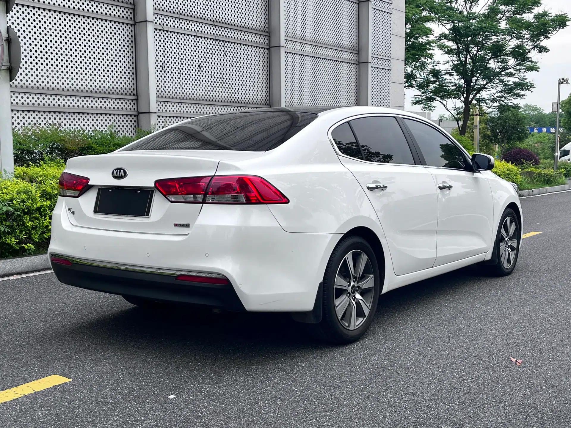 Kia K4 2014 1.6T Automatic Turbo — миниатюра 6