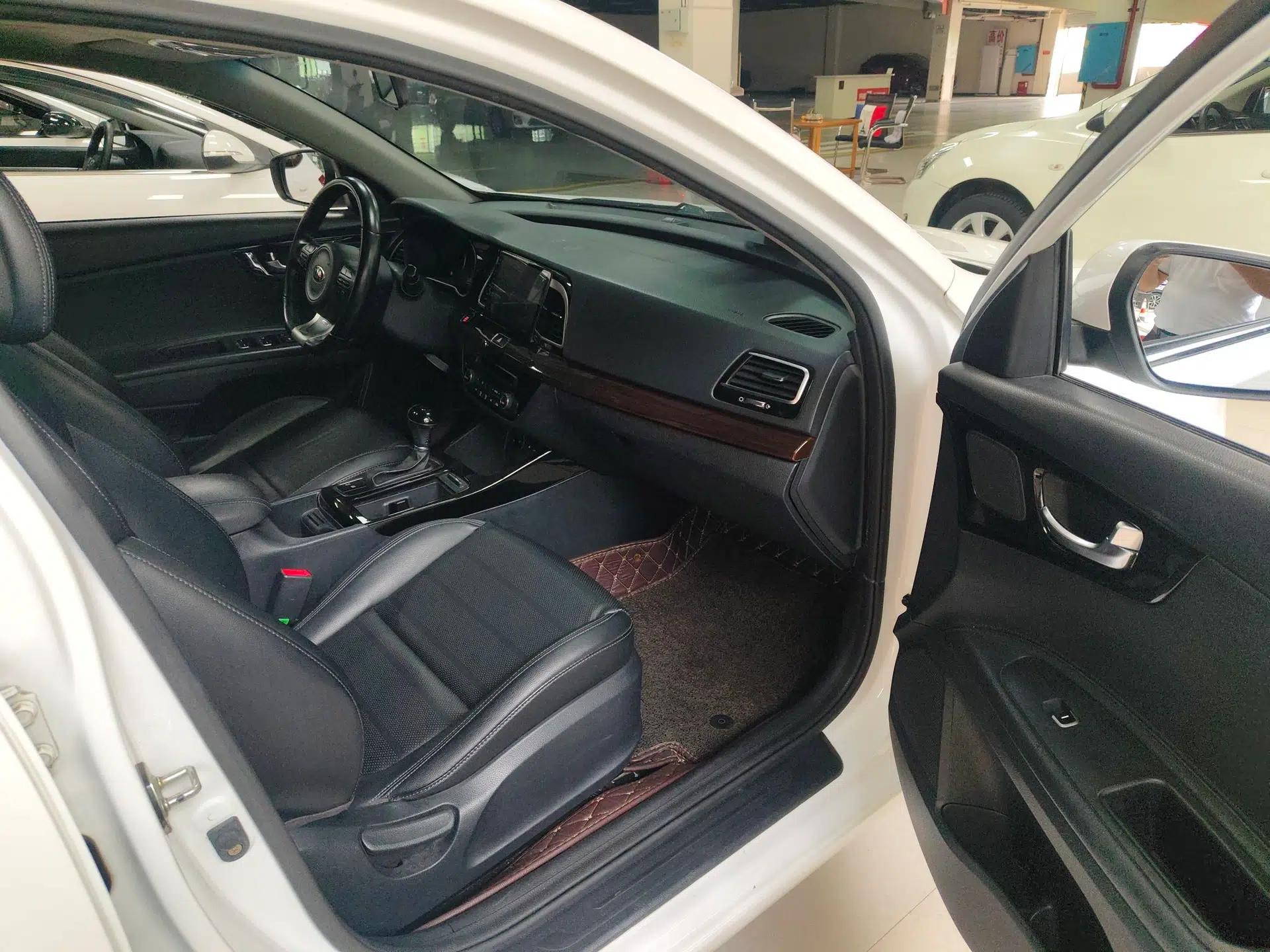 Kia K4 2014 1.6T Automatic Turbo — миниатюра 8