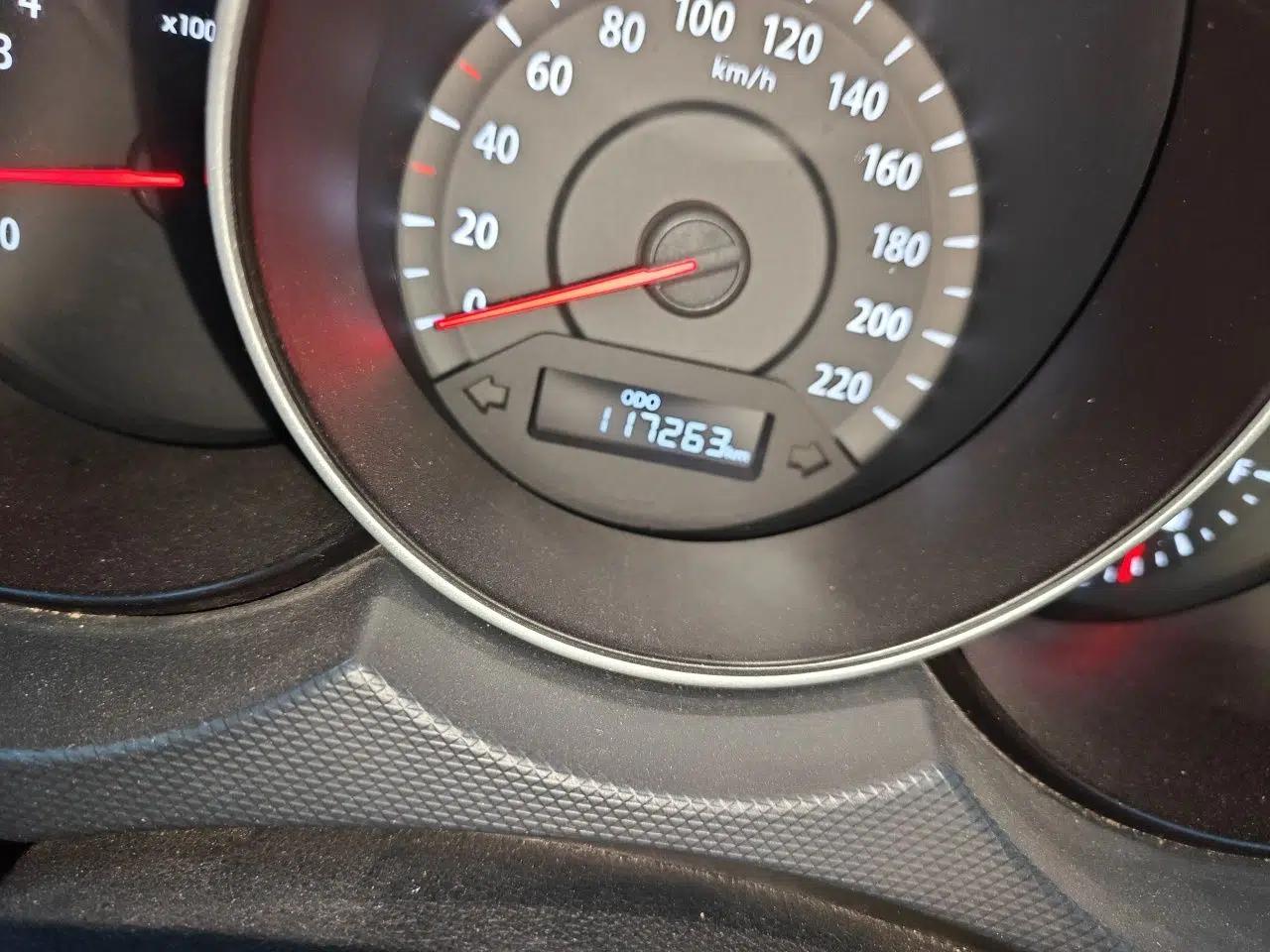Kia Forte 2014 1.6L MT GL — миниатюра 13