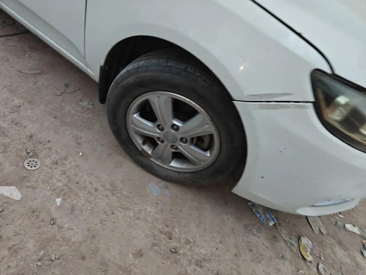 Kia Forte 2014 1.6L MT GL — миниатюра 8