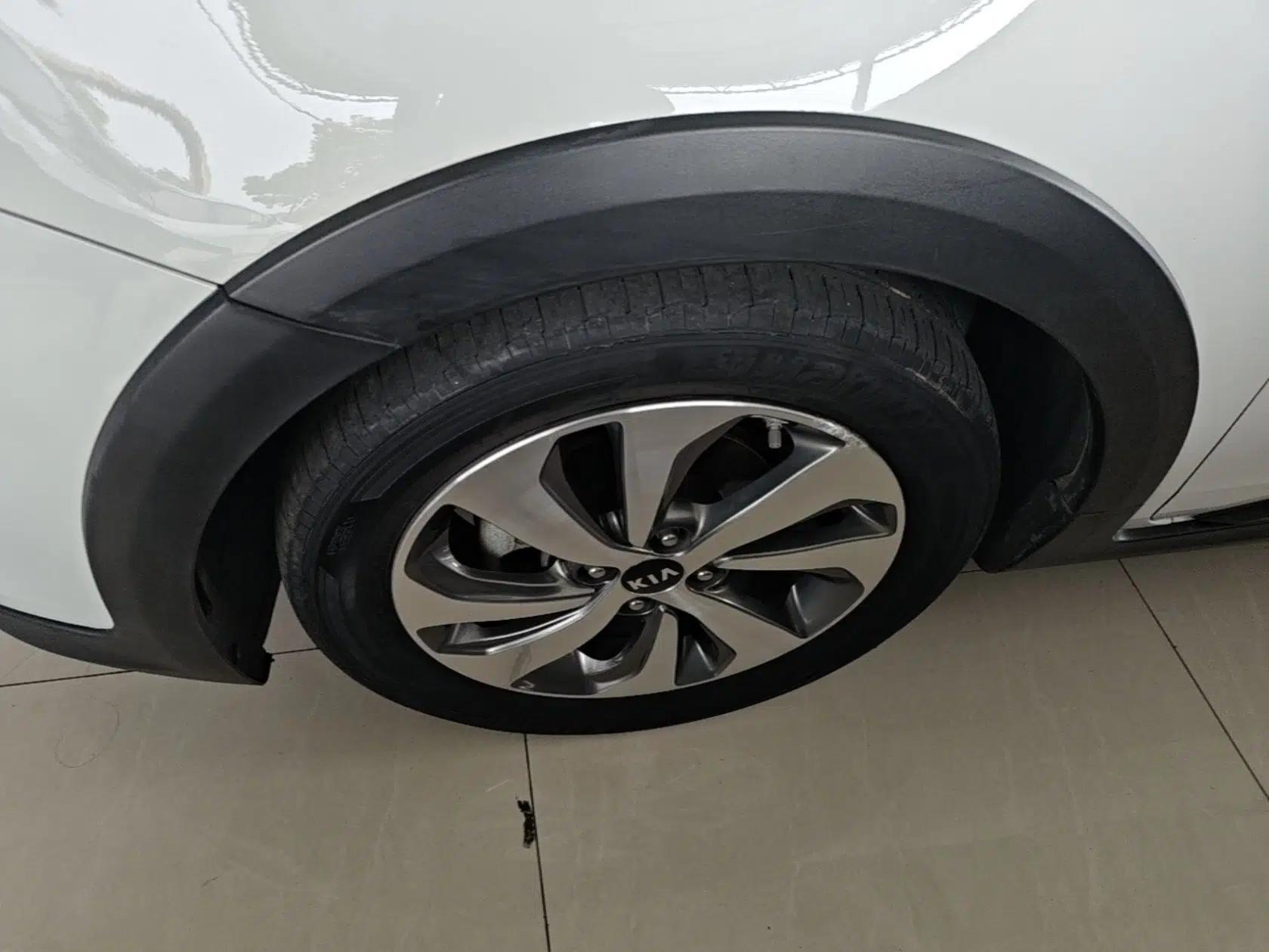 Kia KX Cross 2017 1.4L AT GLS — миниатюра 8