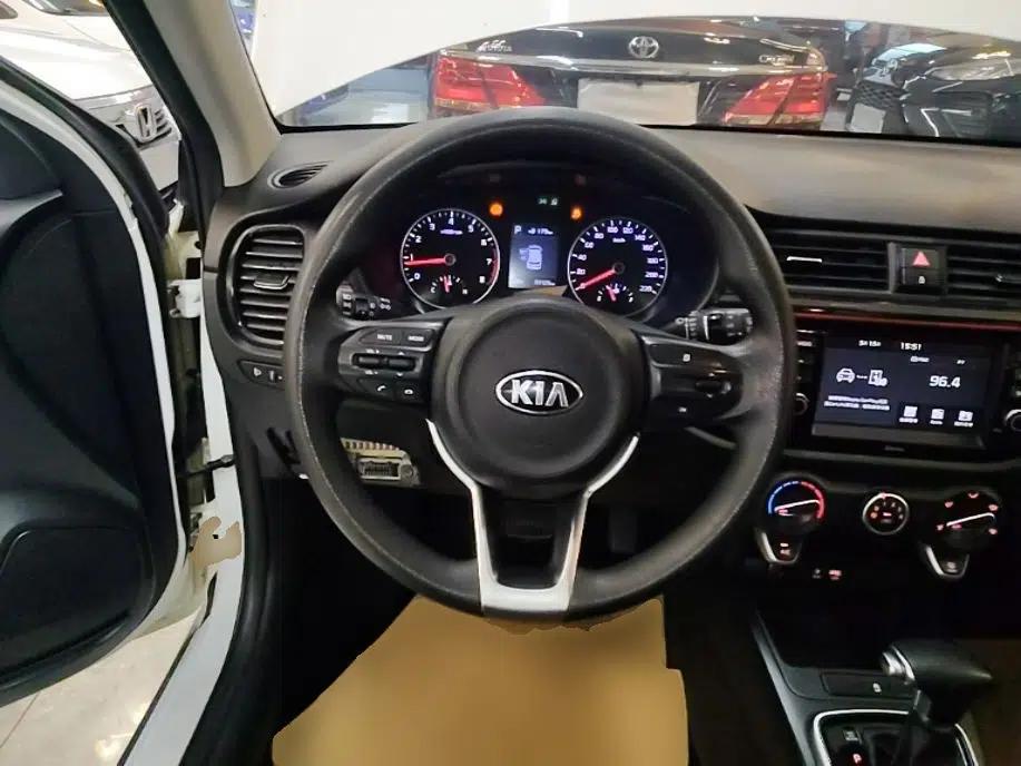 Kia KX Cross 2017 1.4L AT GLS — миниатюра 14