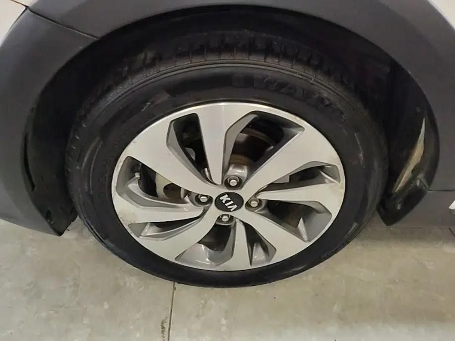 Kia KX Cross 2017 1.4L AT GLS — миниатюра 8