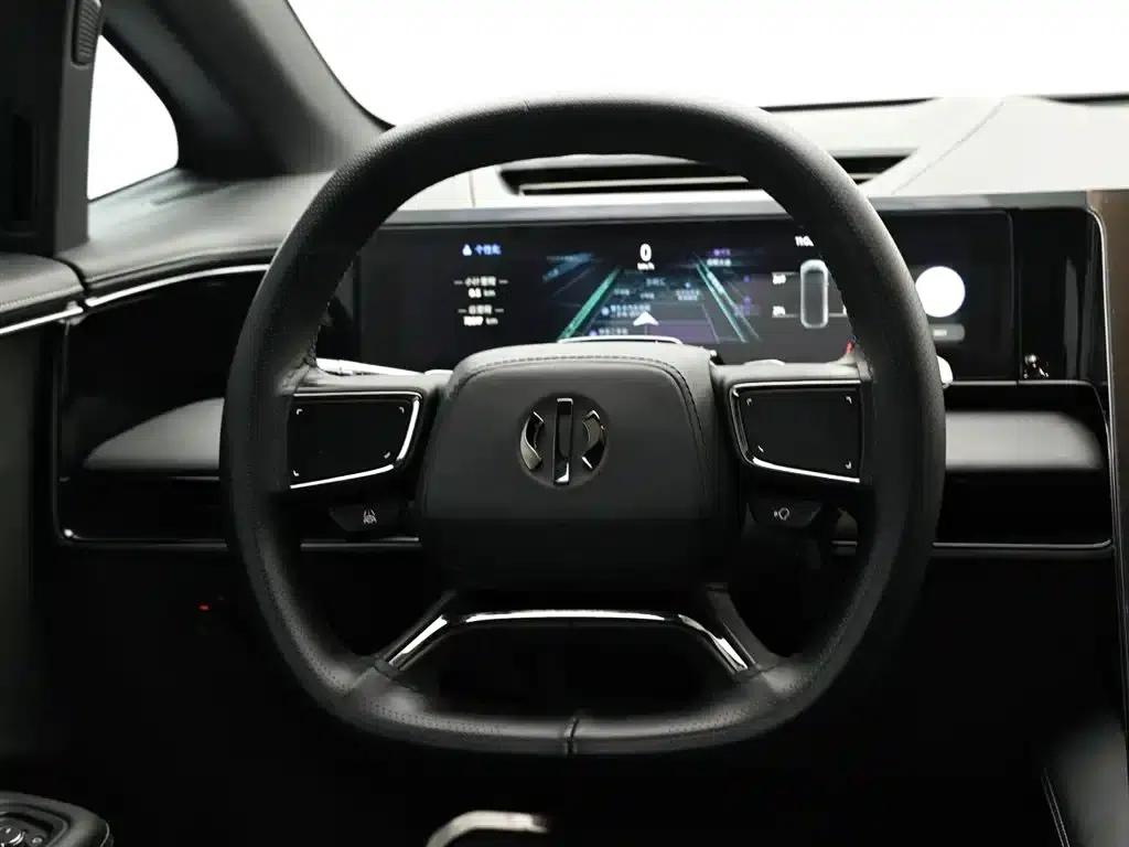 HiPhi X 2022 Smart Edition 6-seater Long Range — миниатюра 16