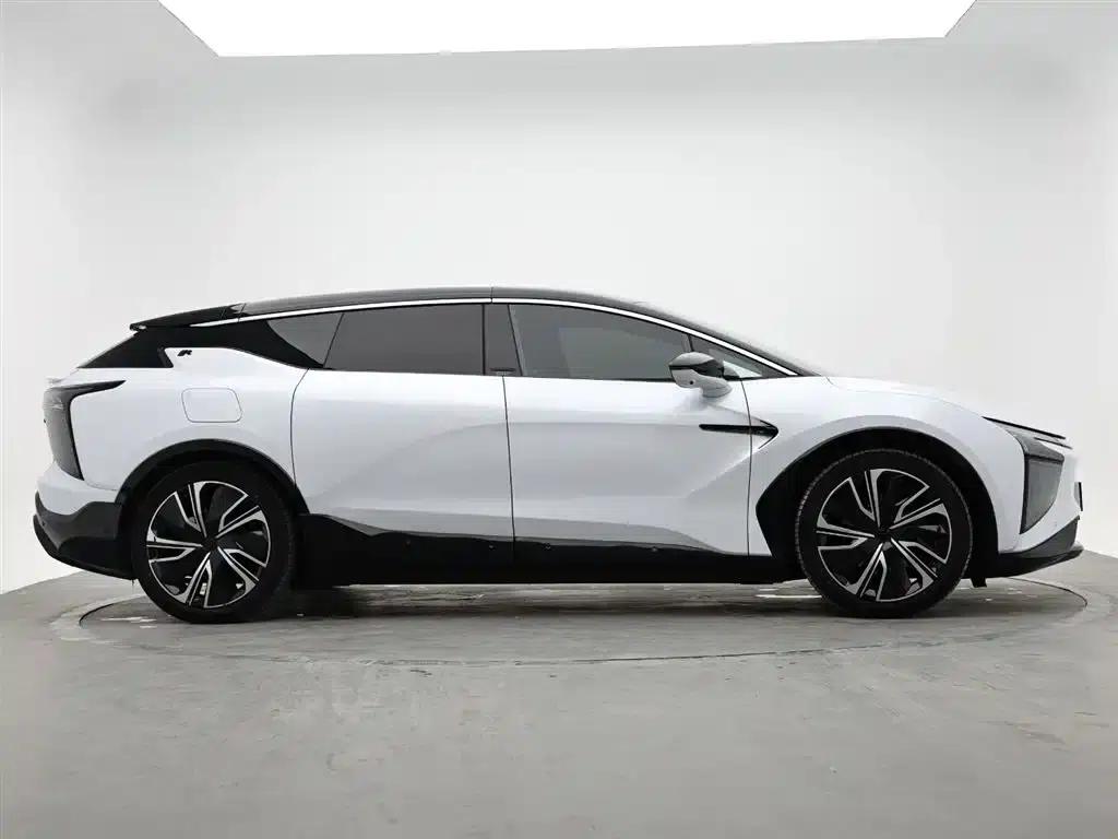 HiPhi X 2022 Smart Edition 6-seater Long Range — миниатюра 6