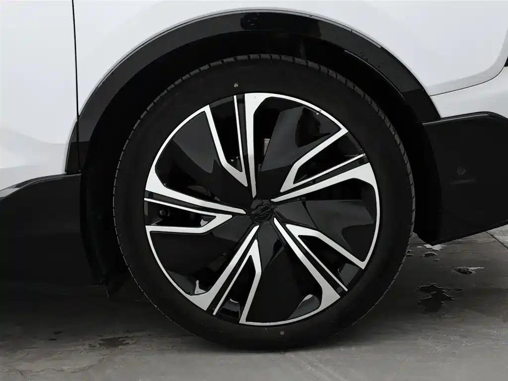 HiPhi X 2022 Smart Edition 6-seater Long Range — миниатюра 10