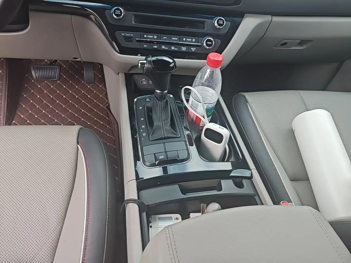 Kia Carnival 2015 3.3 GDI Luxury Edition China V Standard — миниатюра 16