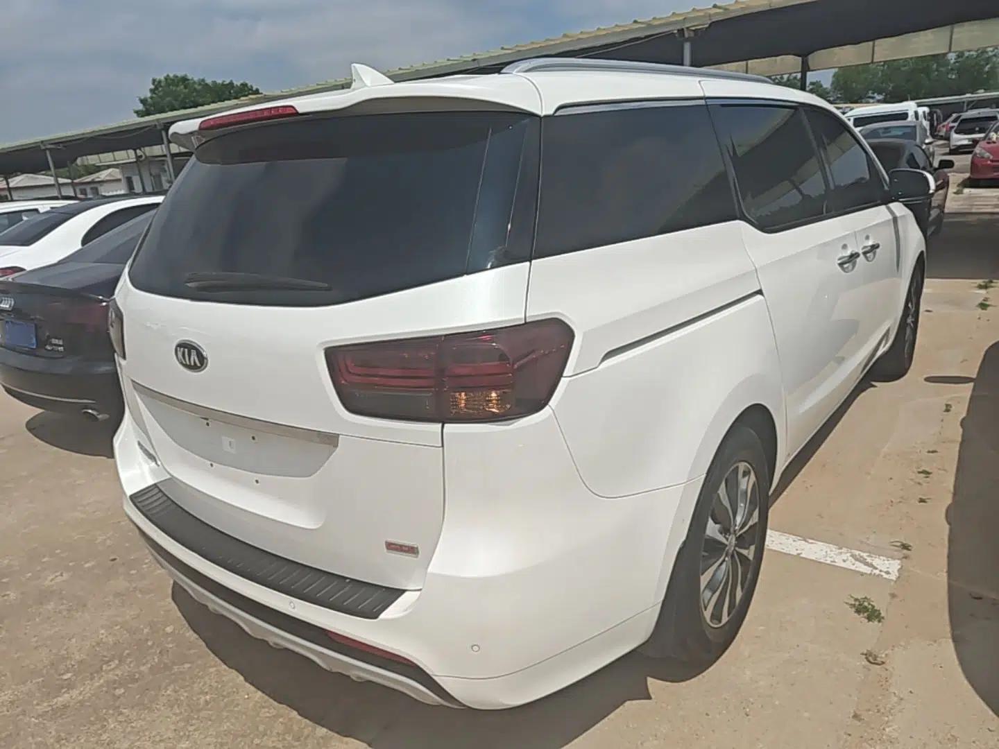 Kia Carnival 2015 3.3 GDI Luxury Edition China V Standard — миниатюра 4
