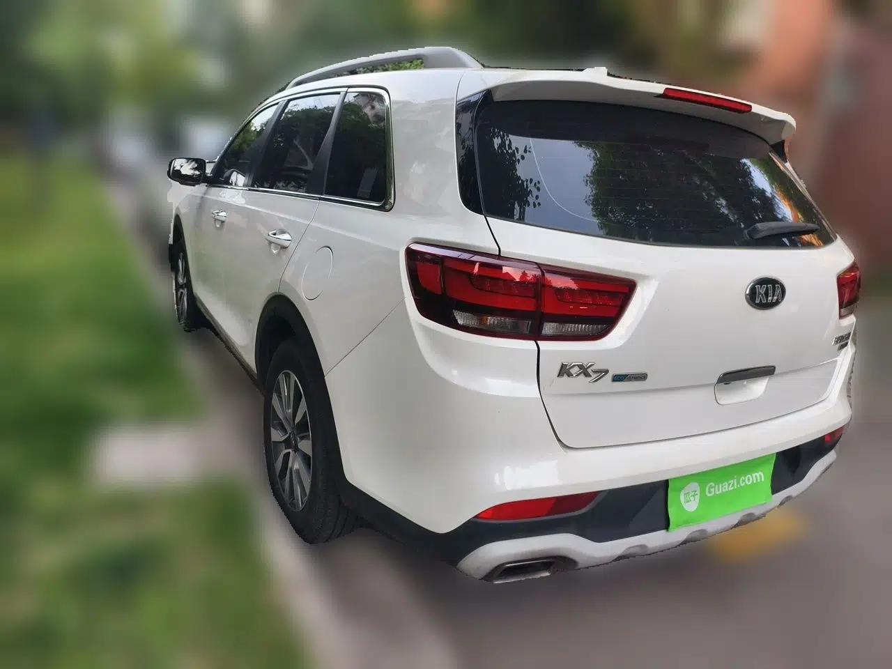 Kia KX7 2017 2.0T Automatic Two-Wheel Drive GLS 7-Seater — миниатюра 4