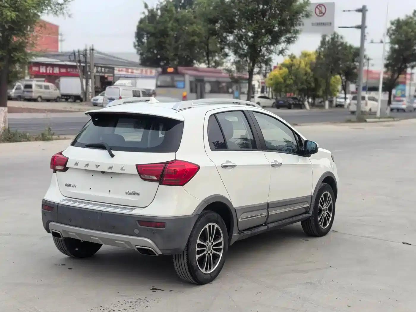 Haval H1 2015 1.5L AMT Luxury Edition — миниатюра 6