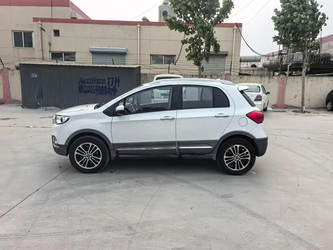 Haval H1 2015 1.5L AMT Luxury Edition — миниатюра 8