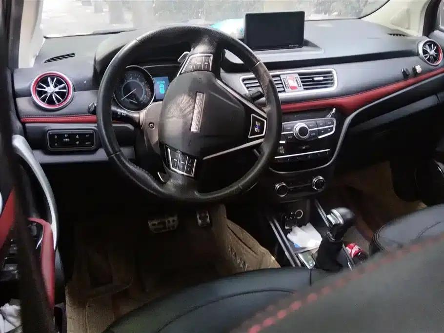 Haval H1 2016 Facelift Blue Label 1.5L AMT Luxury — миниатюра 9
