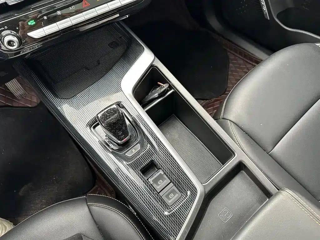 Haval Chitu 2022 Enjoy Edition 1.5T Bronze Rabbit — миниатюра 9