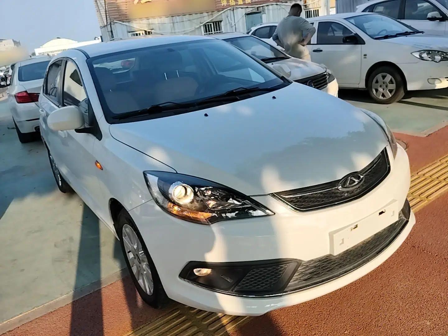 Chery Fengyun 2 2015 1.5L Manual New Edition — миниатюра 6