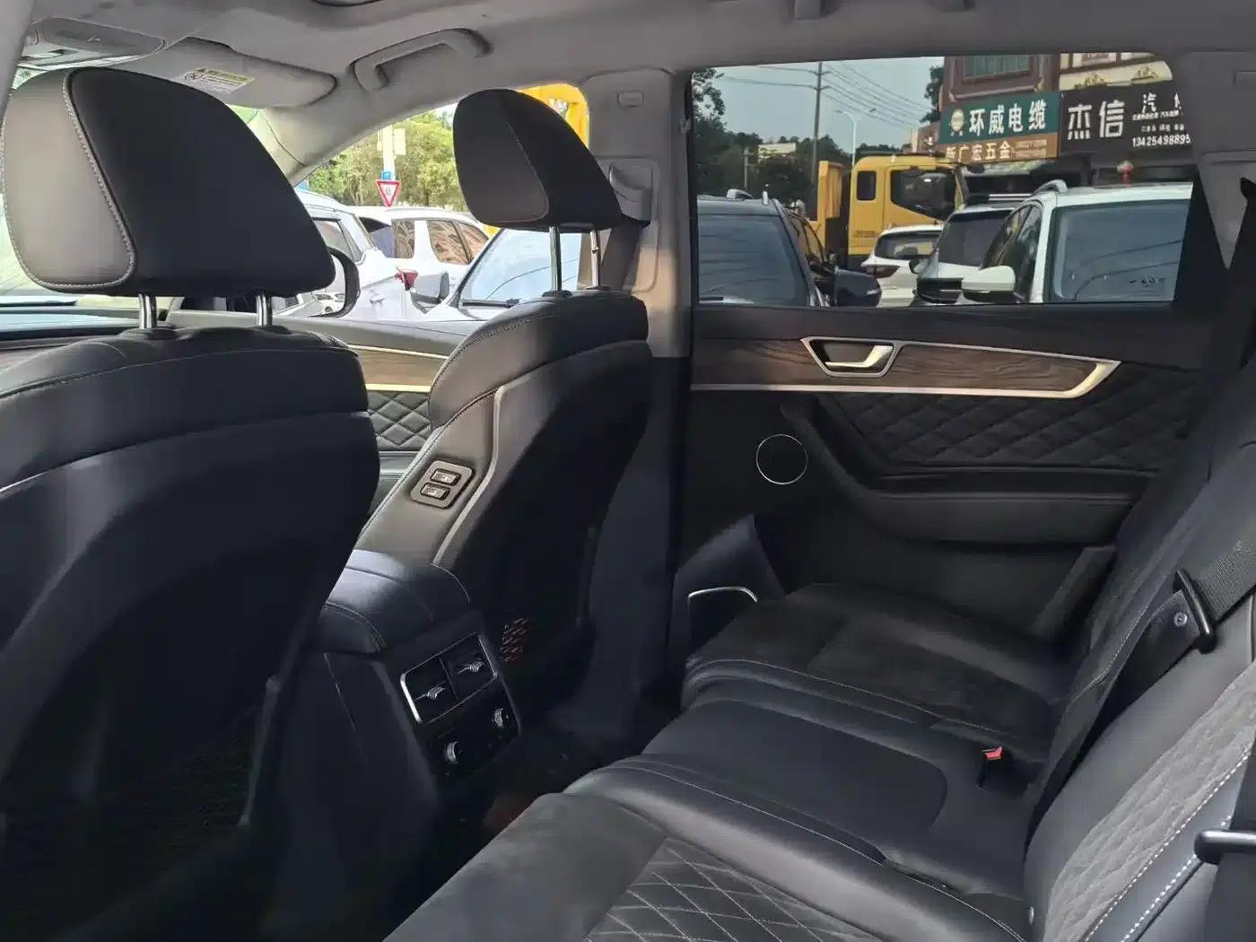 Hongqi HS7 2021 2.0T DCT 2WD Intelligent Flagship Edition — миниатюра 8
