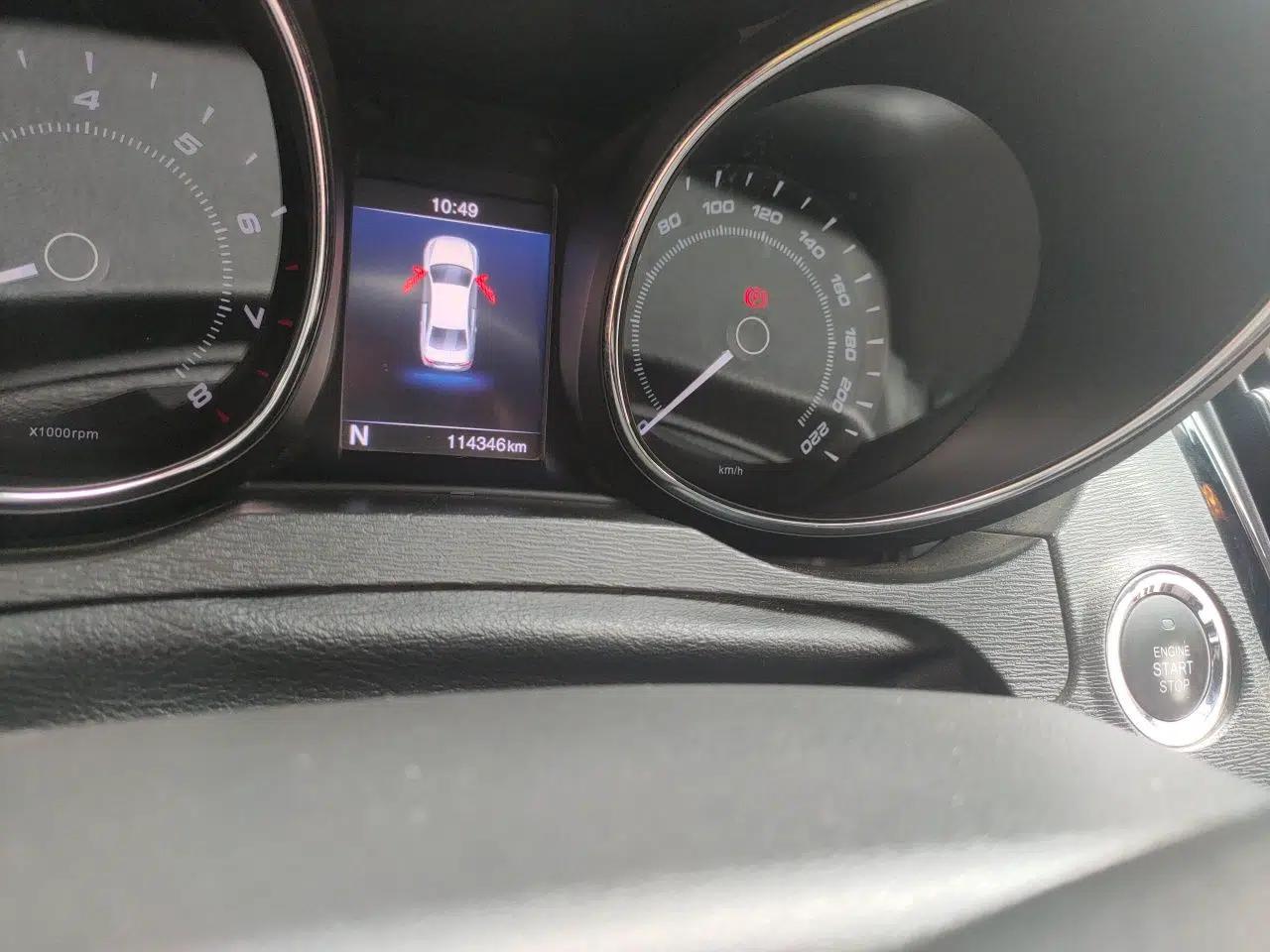Chery Arrizo 7 2016 1.6L CVT ZhiShang Edition — миниатюра 13