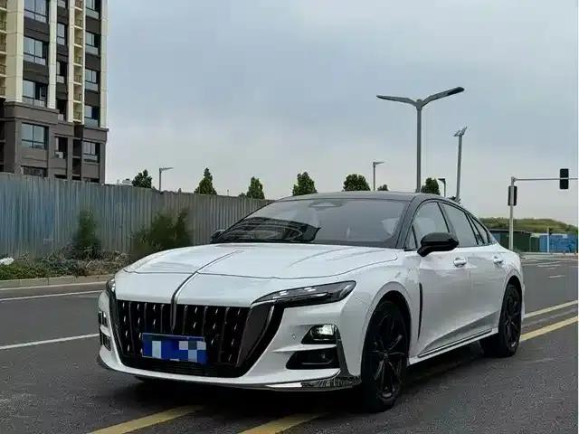Hongqi H6 2025 2.0T Premium Edition